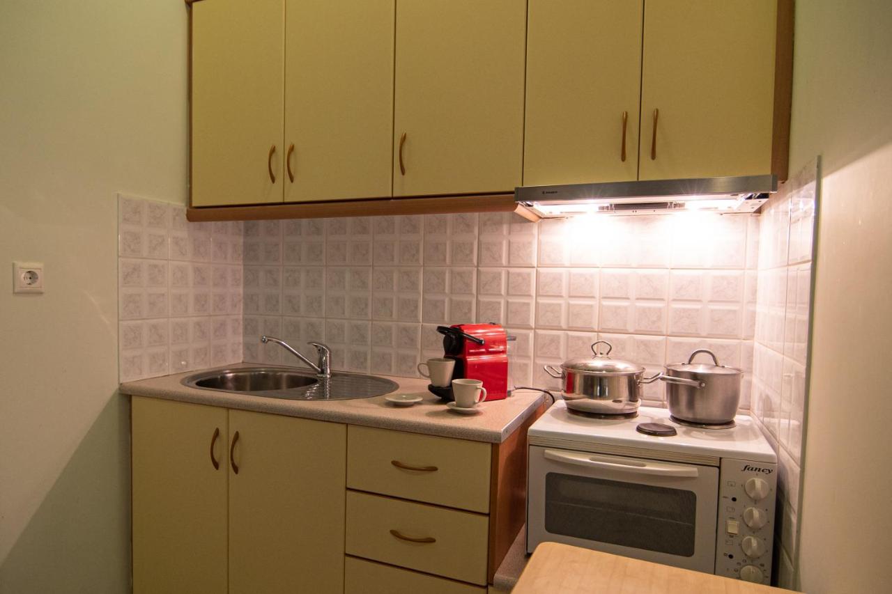 Tsertos Apartments Kaména Vúrla Kültér fotó