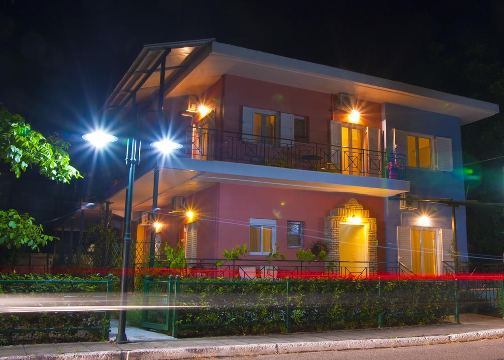 Tsertos Apartments Kaména Vúrla Kültér fotó