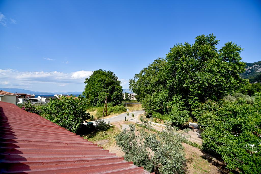 Tsertos Apartments Kaména Vúrla Kültér fotó